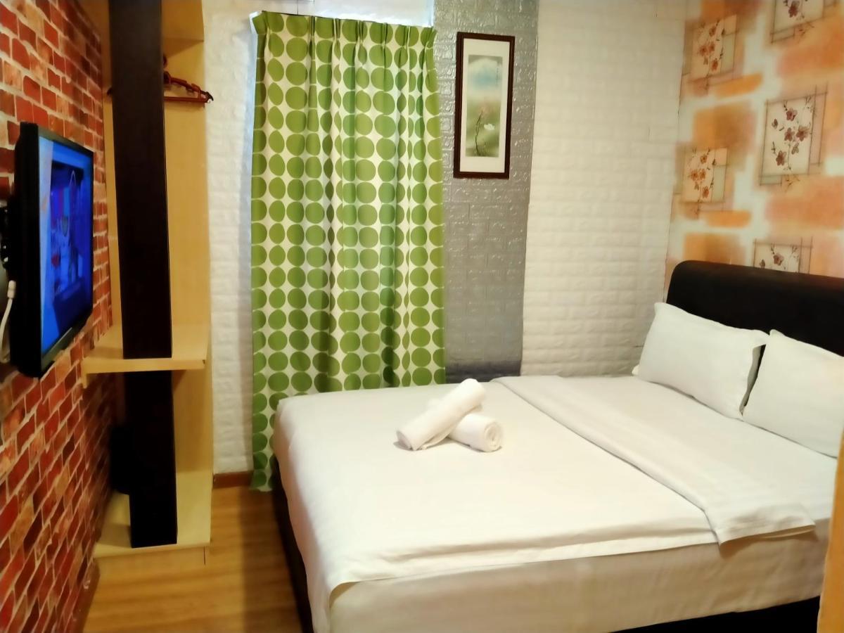 Hotel Zamburger Enstek Szepang Kültér fotó
