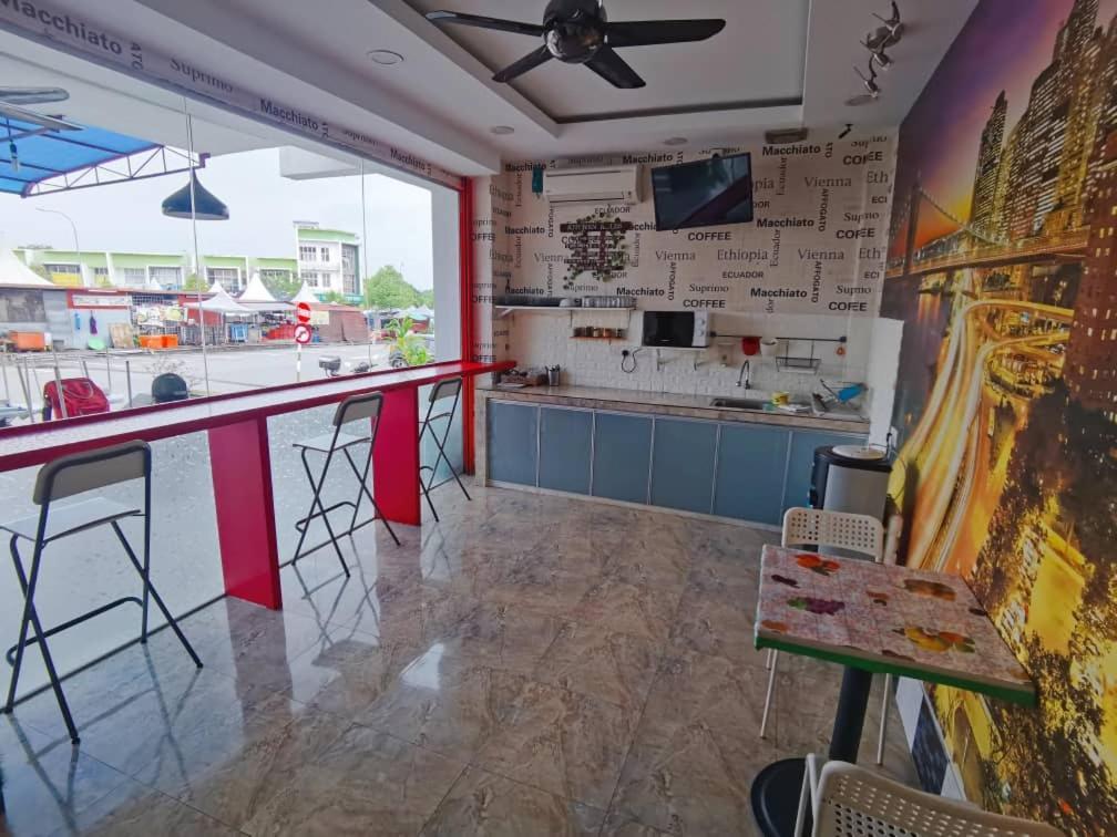 Hotel Zamburger Enstek Szepang Kültér fotó