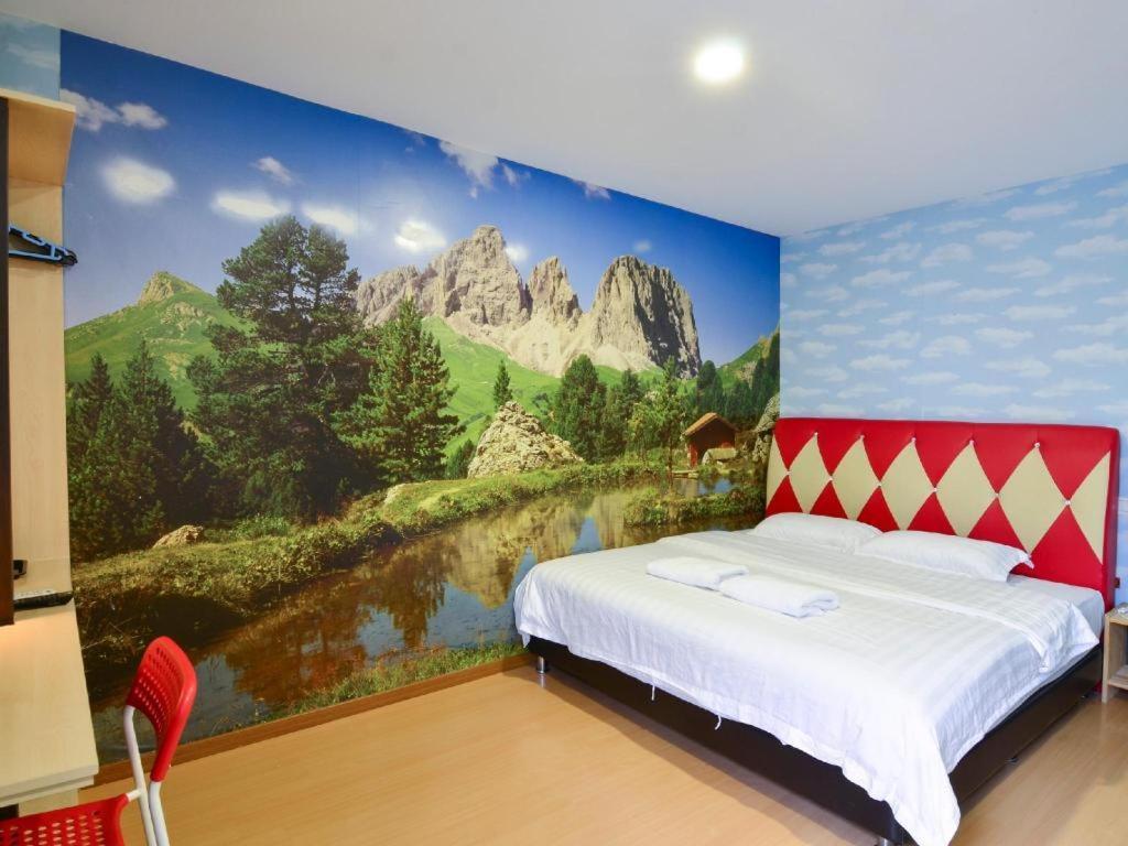 Hotel Zamburger Enstek Szepang Kültér fotó