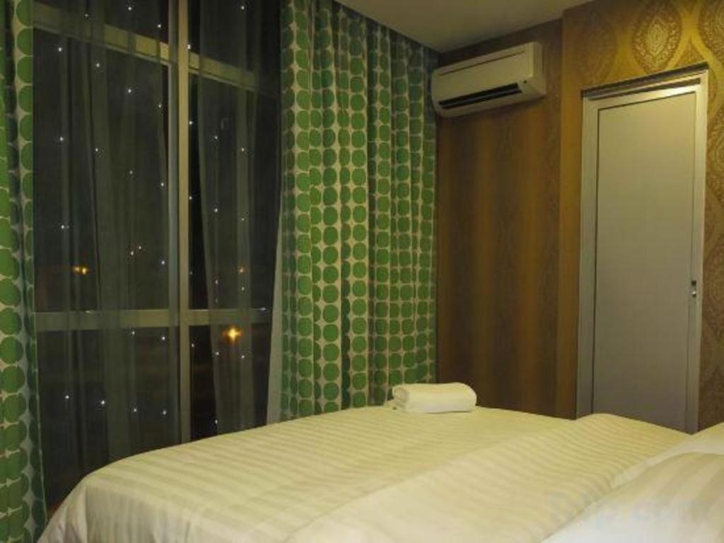 Hotel Zamburger Enstek Szepang Kültér fotó