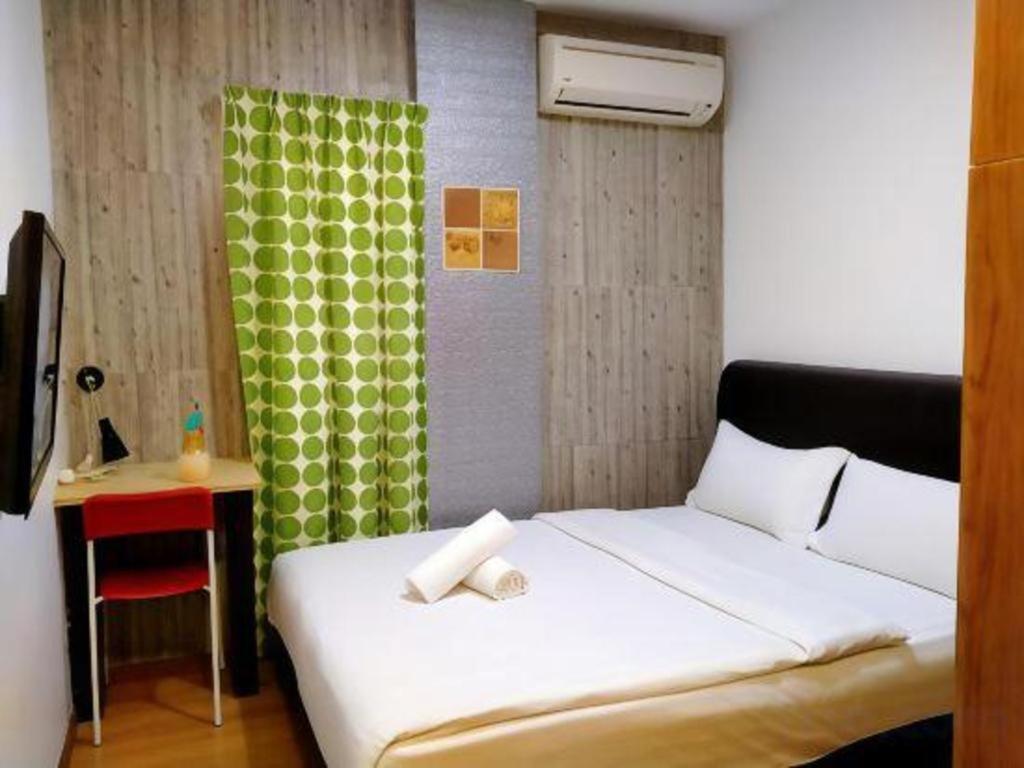 Hotel Zamburger Enstek Szepang Kültér fotó